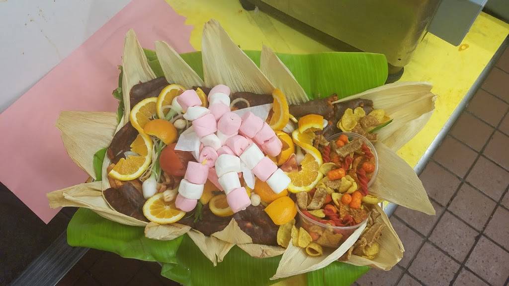 Tacos y mariscos El Güero | restaurant | 1122 R St, Merced, CA 95341, USA | 2094100343 OR +1 209-410-0343