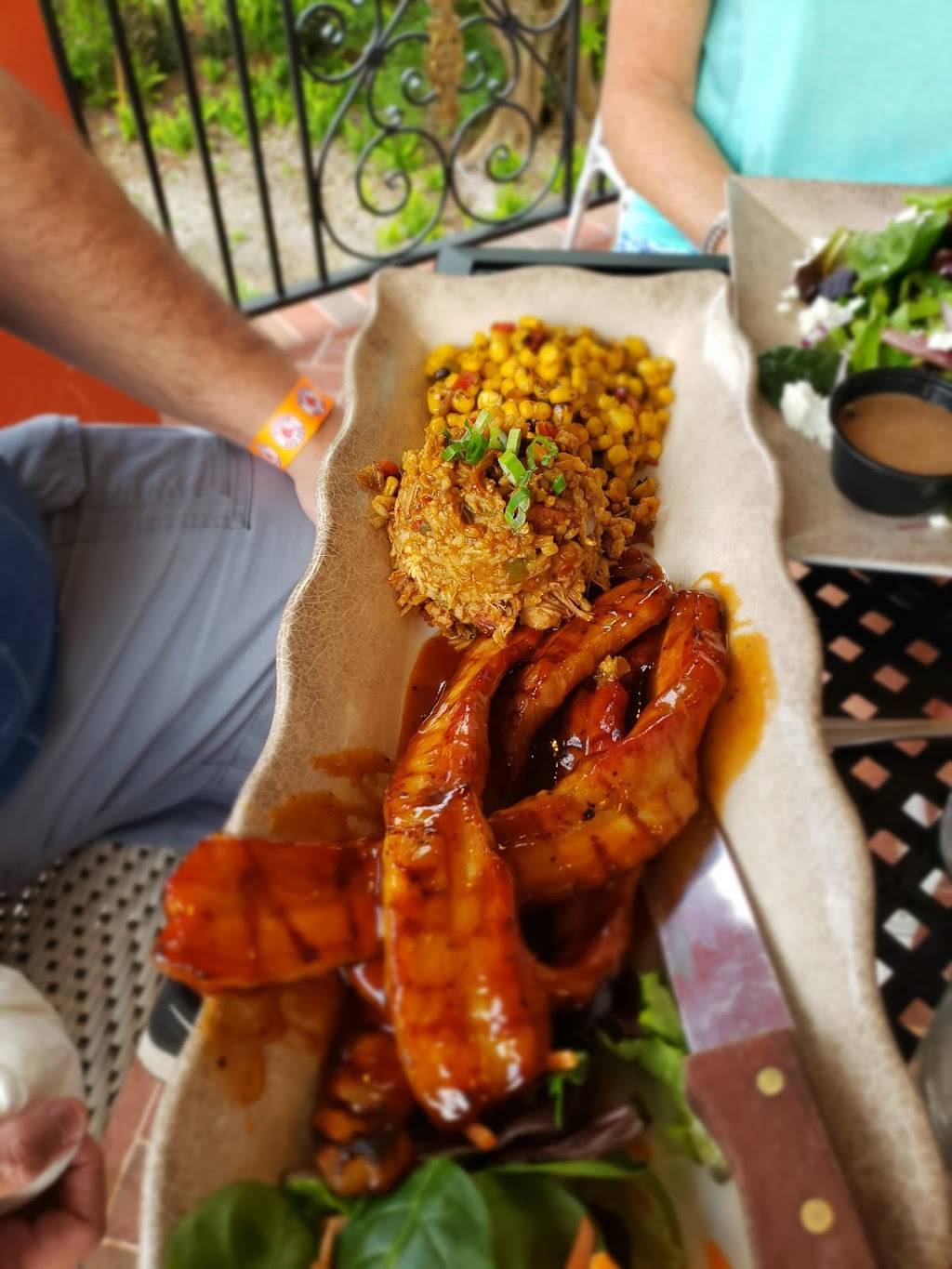 MudBugs Cajun Kitchen | restaurant | 1473 Periwinkle Way, Sanibel, FL 33957, USA | 2394722221 OR +1 239-472-2221