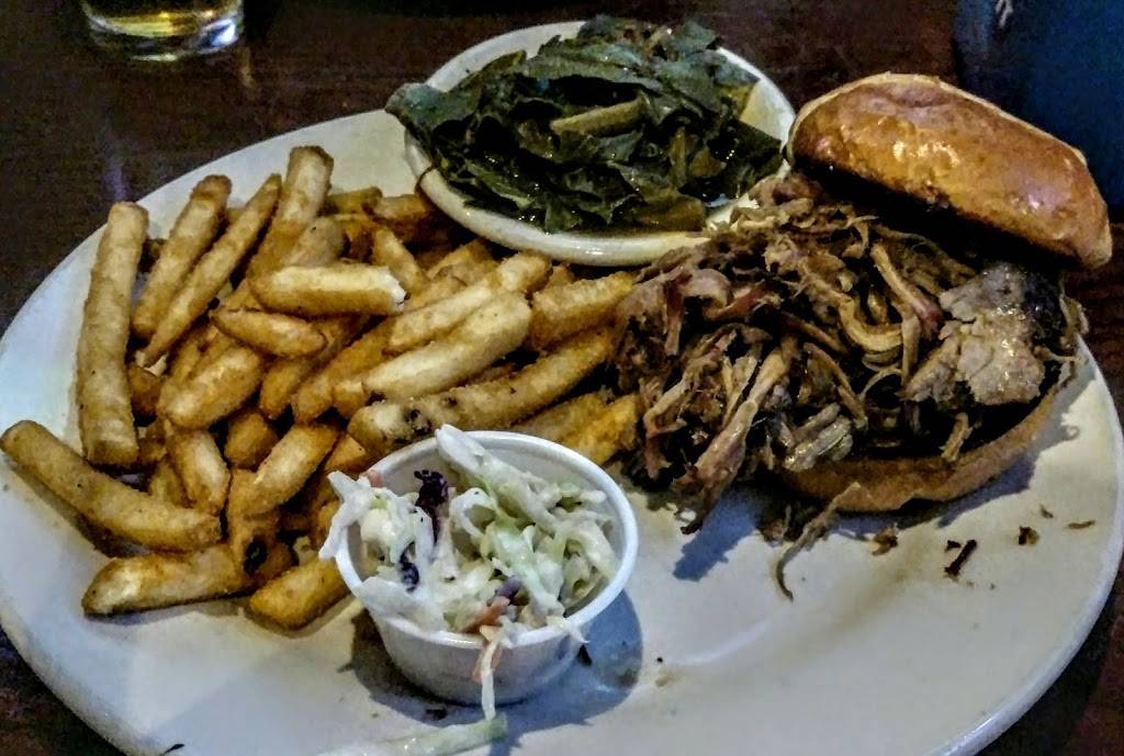 Blackstone Smokehouse & Pub | restaurant | 2801 Raeford Rd, Fayetteville, NC 28303, USA | 9104917029 OR +1 910-491-7029