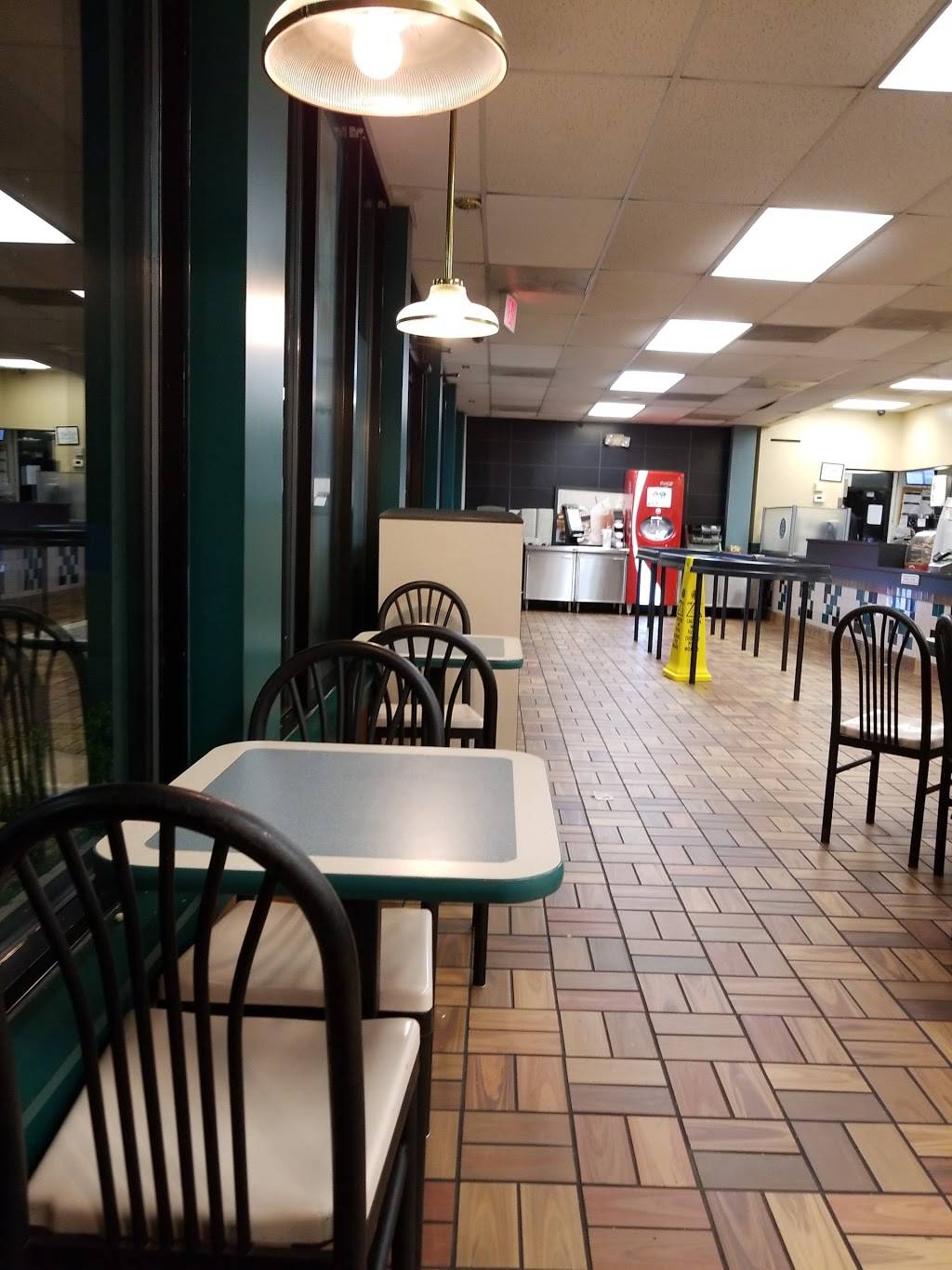 Burger King | restaurant | 5701 Backlick Rd, Springfield, VA 22151, USA | 7032569627 OR +1 703-256-9627