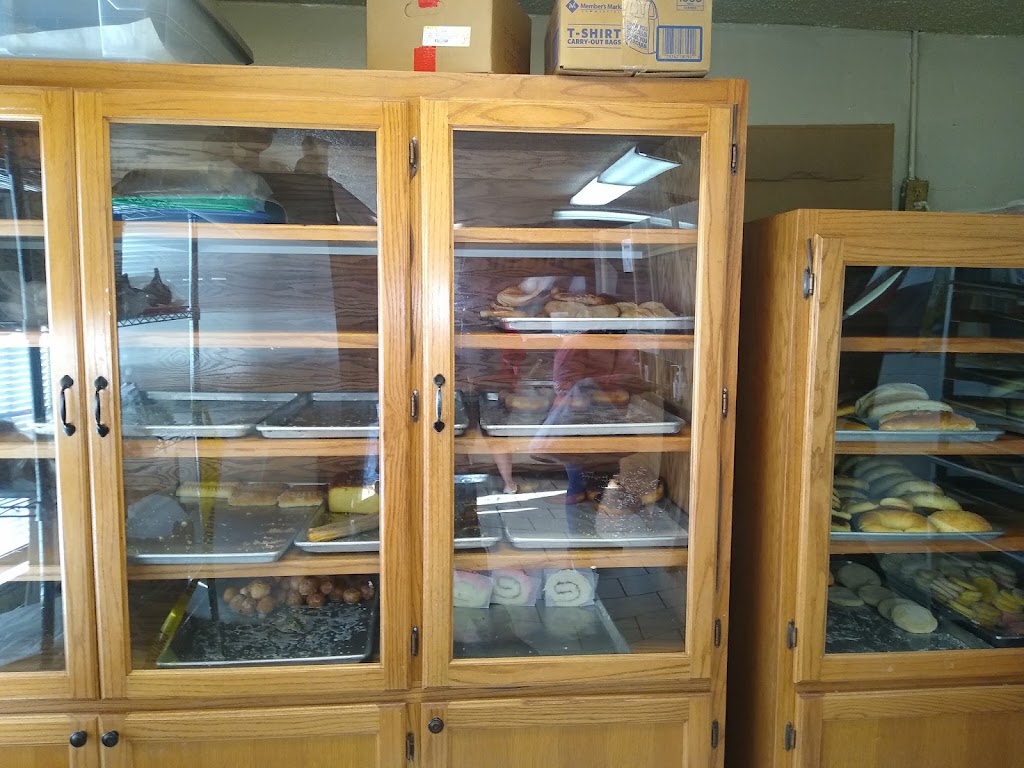 Los Gallos Bakery & Restaurant | restaurant | 2029 Armstrong St, San Angelo, TX 76903, USA | 3252121894 OR +1 325-212-1894