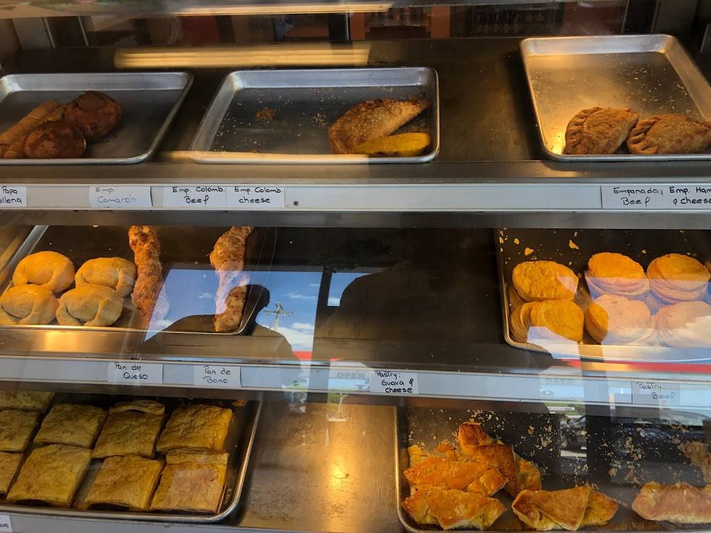 Marys Cuban KITCHEN Express | restaurant | 1800 SW Hwy 484, Ocala, FL 34473, USA | 3522456279 OR +1 352-245-6279