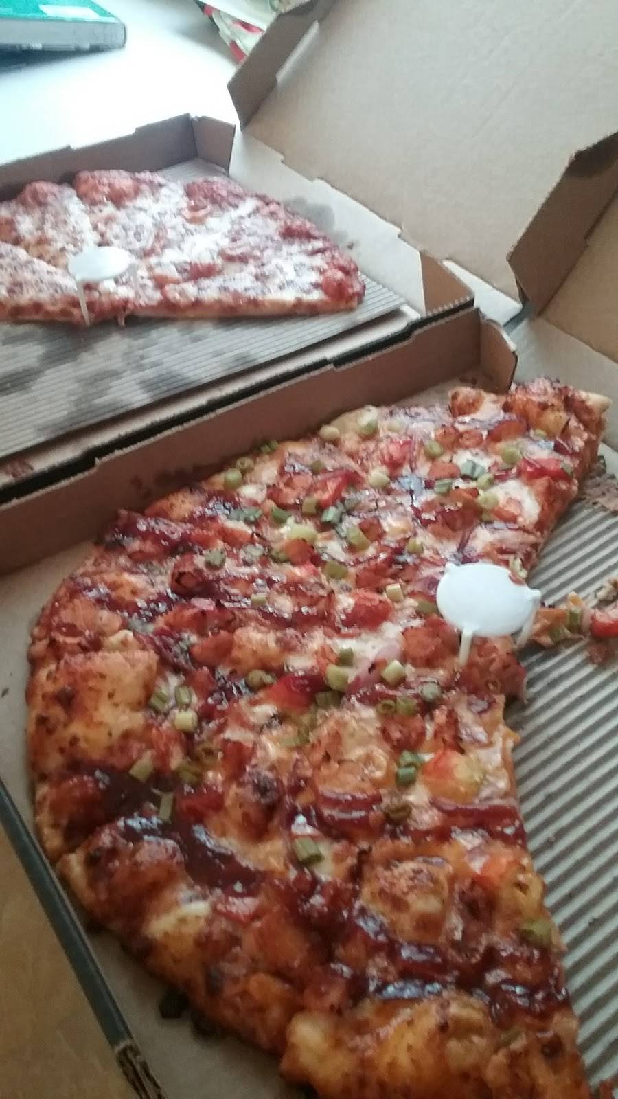 Round Table Pizza | meal delivery | 2511 Naglee Rd, Tracy, CA 95304, USA | 2098320058 OR +1 209-832-0058