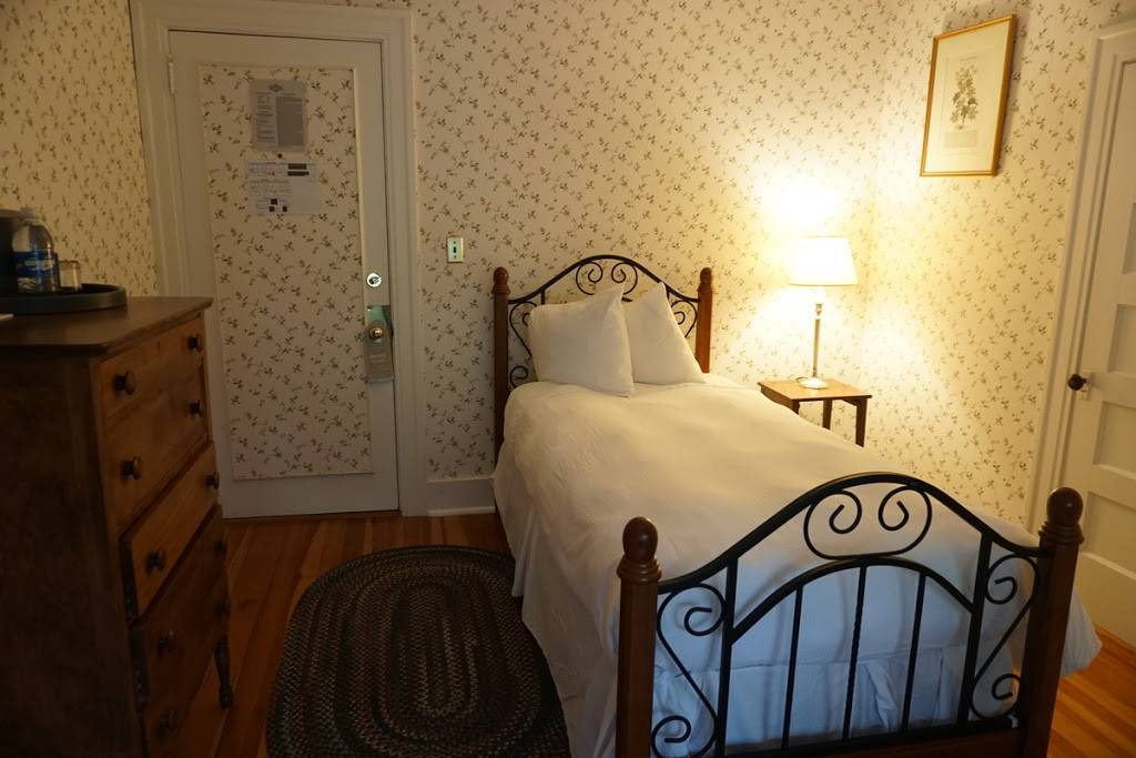 Asticou Inn | restaurant | 15 Peabody Dr, Northeast Harbor, ME 04662, USA | 2072763344 OR +1 207-276-3344