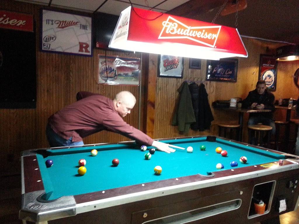 Lindas Driftwood Bar & Grill | restaurant | 344 S Wood Ave, Linden, NJ 07036, USA | 9084741964 OR +1 908-474-1964