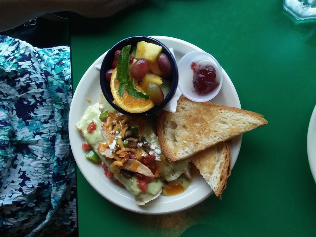 BuzzBrews Lakewood | restaurant | 5815 Live Oak St #102, Dallas, TX 75214, USA | 2143705815 OR +1 214-370-5815