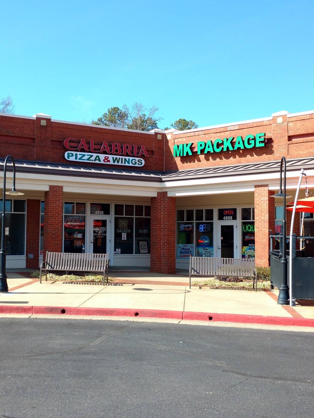 Calabria Pizza and Wings | restaurant | 4912 GA-9, Cumming, GA 30040, USA | 6788672625 OR +1 678-867-2625