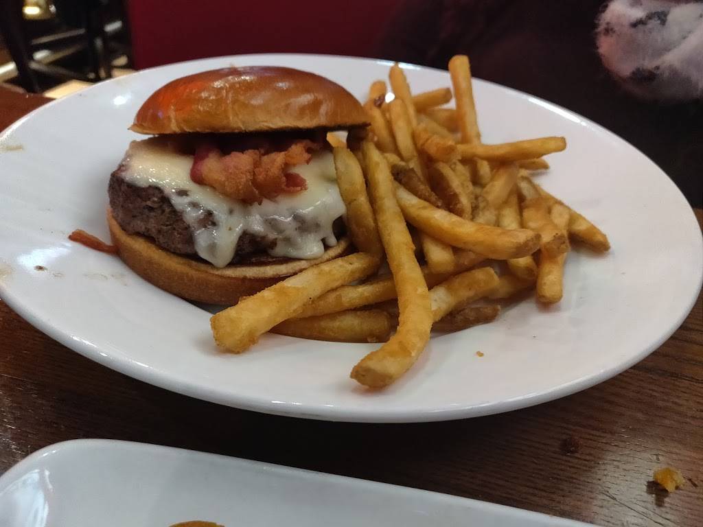 TGI Fridays | restaurant | 1160 Carl D. Silver Parkway, Fredericksburg, VA 22401, USA | 5407853216 OR +1 540-785-3216