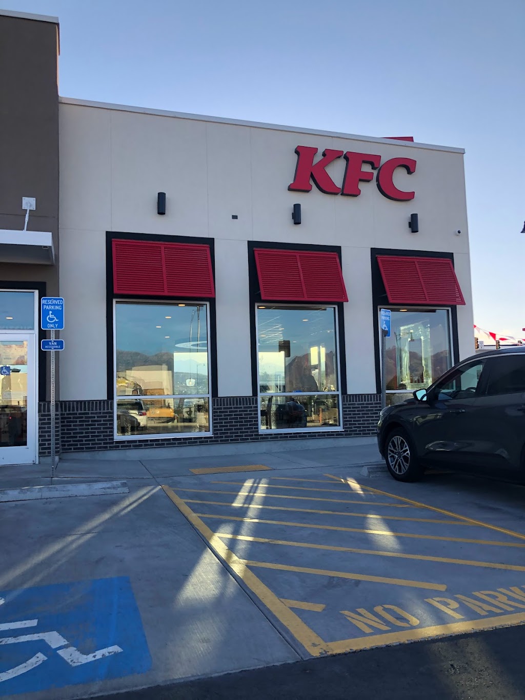 KFC | restaurant | 1378 N Exchange Dr, Saratoga Springs, UT 84045, USA | 8012254555 OR +1 801-225-4555