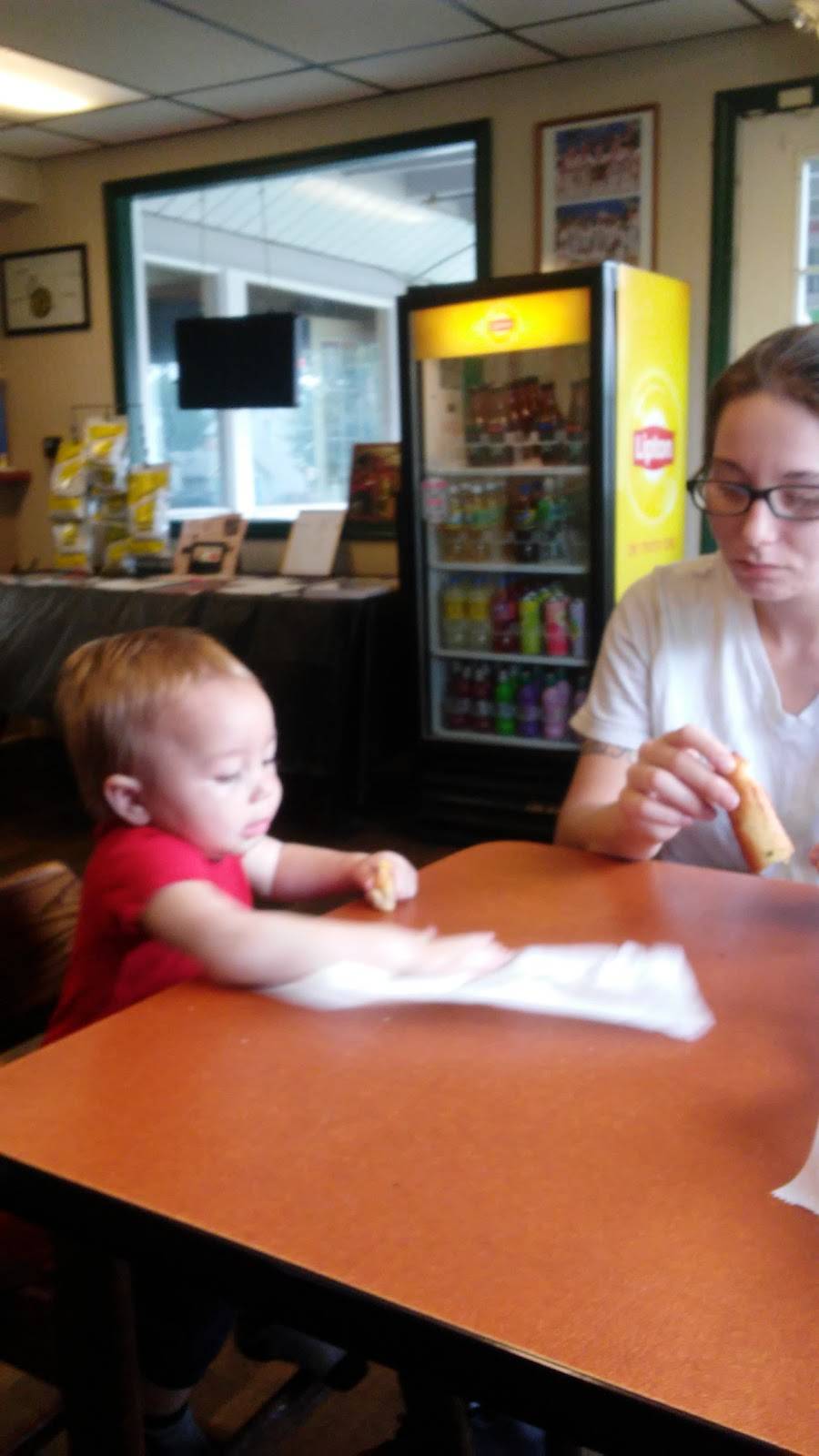 Your Pizza Shop | restaurant | 152 Front Ave SW, New Philadelphia, OH 44663, USA | 3303394888 OR +1 330-339-4888