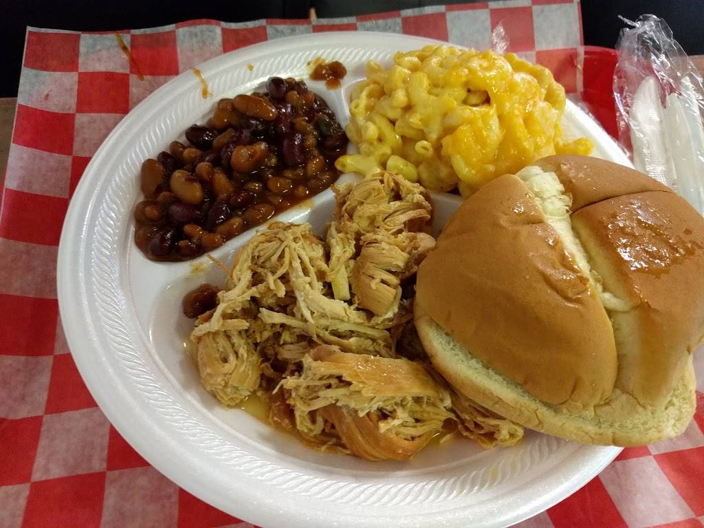 Polk City Bbq Company | restaurant | 221 Commonwealth Ave N, Polk City, FL 33868, USA | 8638744740 OR +1 863-874-4740