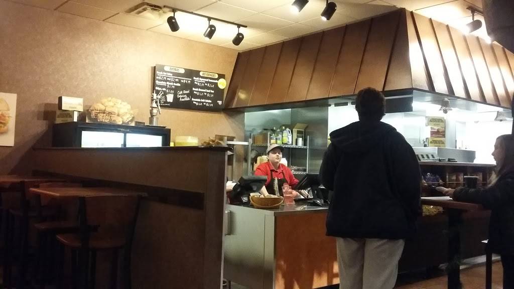 Penn Station East Coast Subs | meal takeaway | 2566 Wabash Ave, Terre Haute, IN 47803, USA | 8122327366 OR +1 812-232-7366