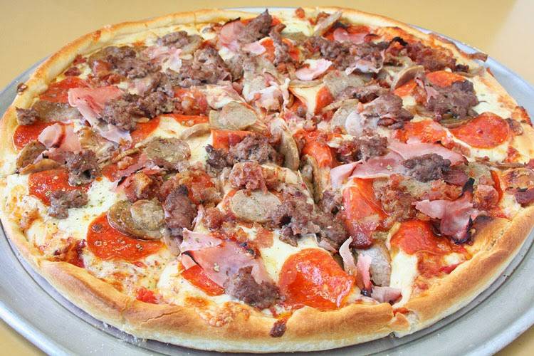 Peters Pizza | meal takeaway | 48 Hamilton St, Saugus, MA 01906, USA | 7812338989 OR +1 781-233-8989