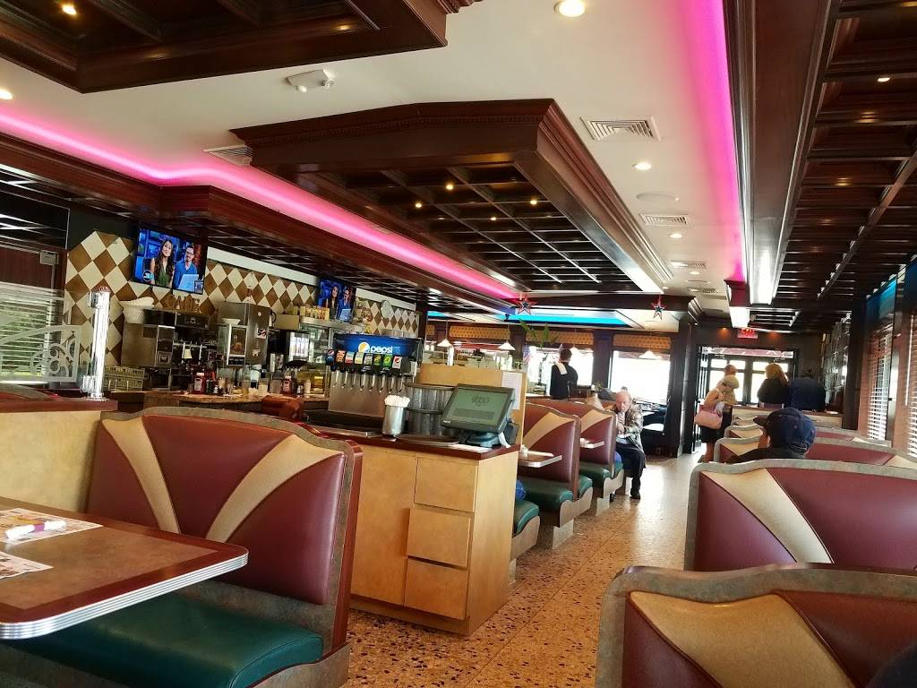 Reo Diner | restaurant | 392 Amboy Ave, Woodbridge, NJ 07095, USA | 7326349200 OR +1 732-634-9200
