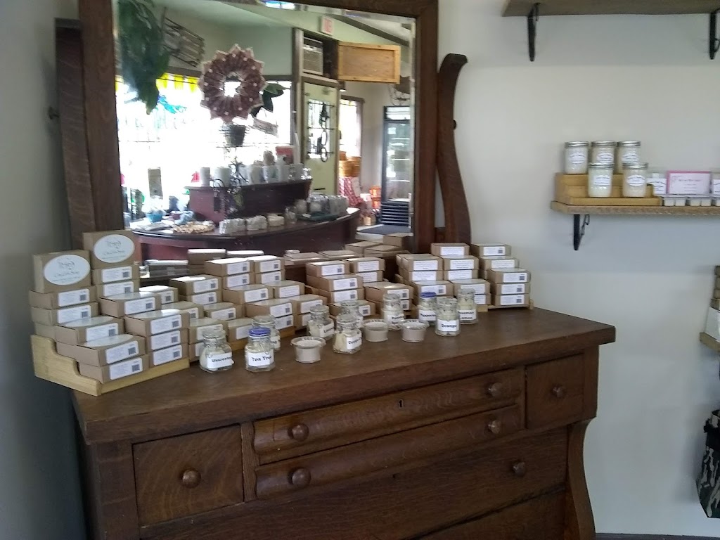 Pure Michigan Country Market | restaurant | 1133 10th Ave, Port Huron, MI 48060, USA | 8109567997 OR +1 810-956-7997