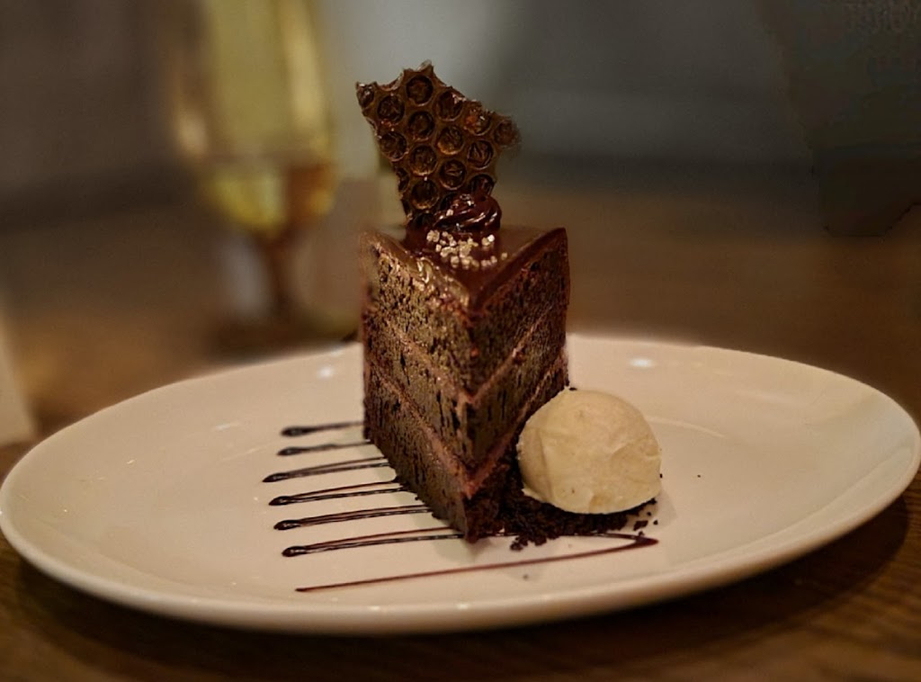 Mooo....Beacon Hill | restaurant | 15 Beacon St, Boston, MA 02108, USA | 6176702515 OR +1 617-670-2515