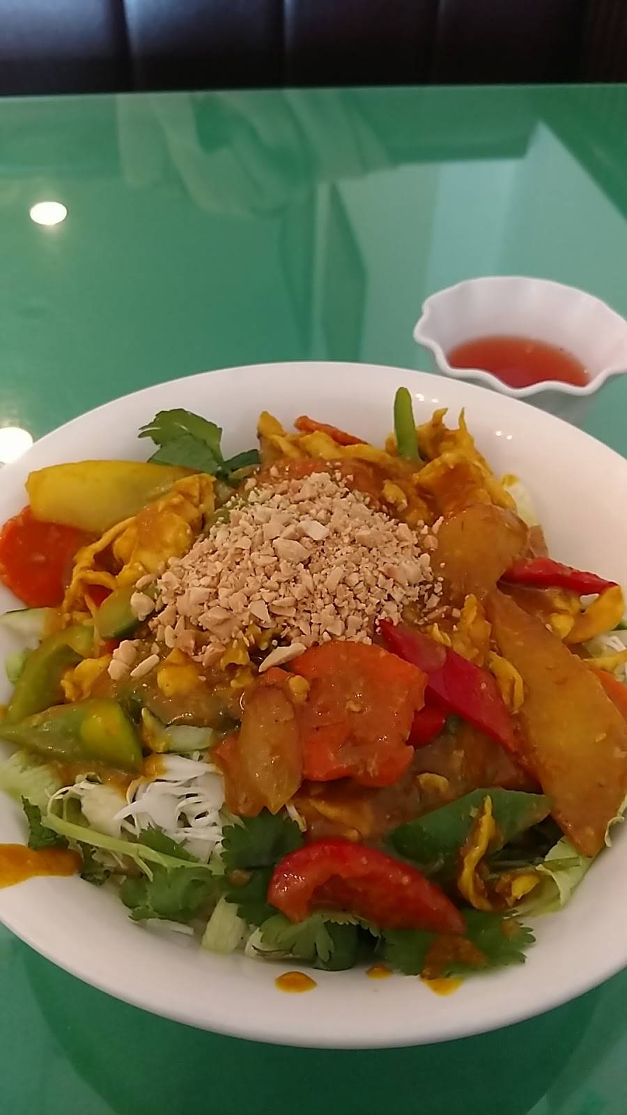 Vietnamese Cuisine | restaurant | 4602 Vogel Rd, Evansville, IN 47715, USA | 8124798818 OR +1 812-479-8818