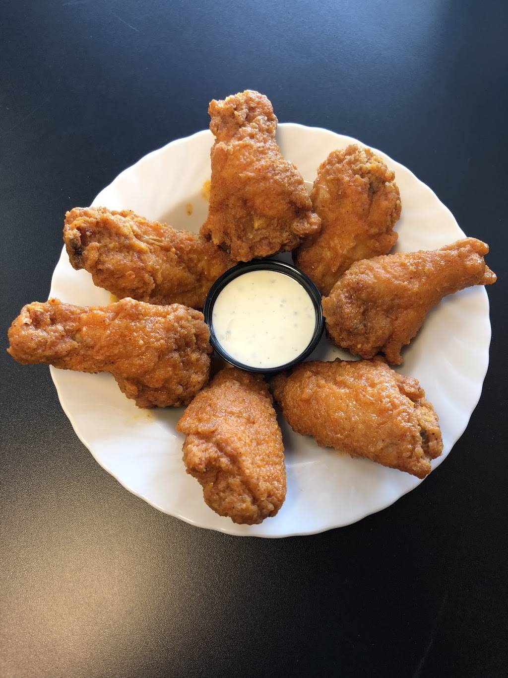 Jonesys Taco House | restaurant | 1117 16th Ave, Council Bluffs, IA 51501, USA | 7123228747 OR +1 712-322-8747