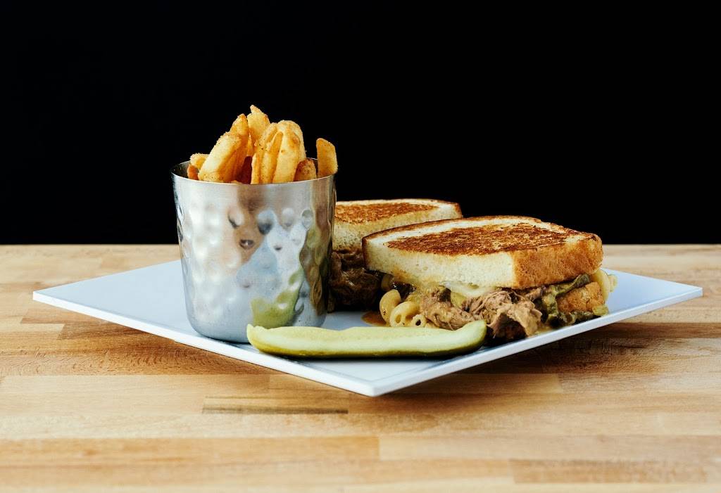 Wausau On Water | restaurant | 1300 N River Dr, Wausau, WI 54403, USA | 7152986012 OR +1 715-298-6012