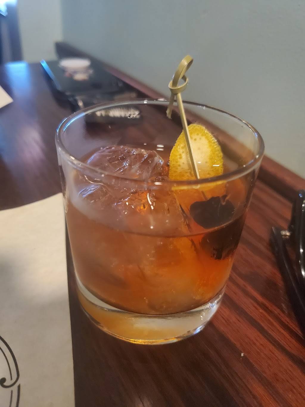 Guildhall | restaurant | 6741 Bright Ave, Whittier, CA 90601, USA | 5626321445 OR +1 562-632-1445