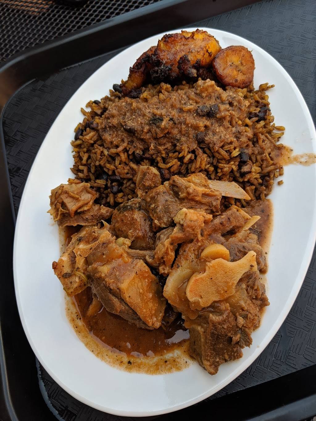 Mecho’s Dominican Kitchen | restaurant | 2450 Market St NE, Washington, DC 20018, USA | 2026294847 OR +1 202-629-4847