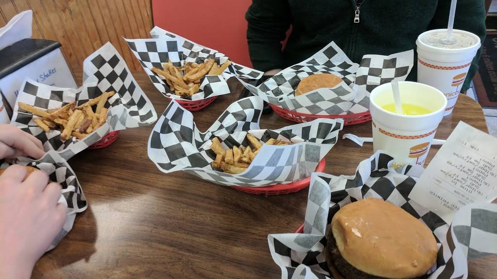 Bionic Burger | restaurant | 243 S Seneca St, Haysville, KS 67060, USA | 3169273727 OR +1 316-927-3727