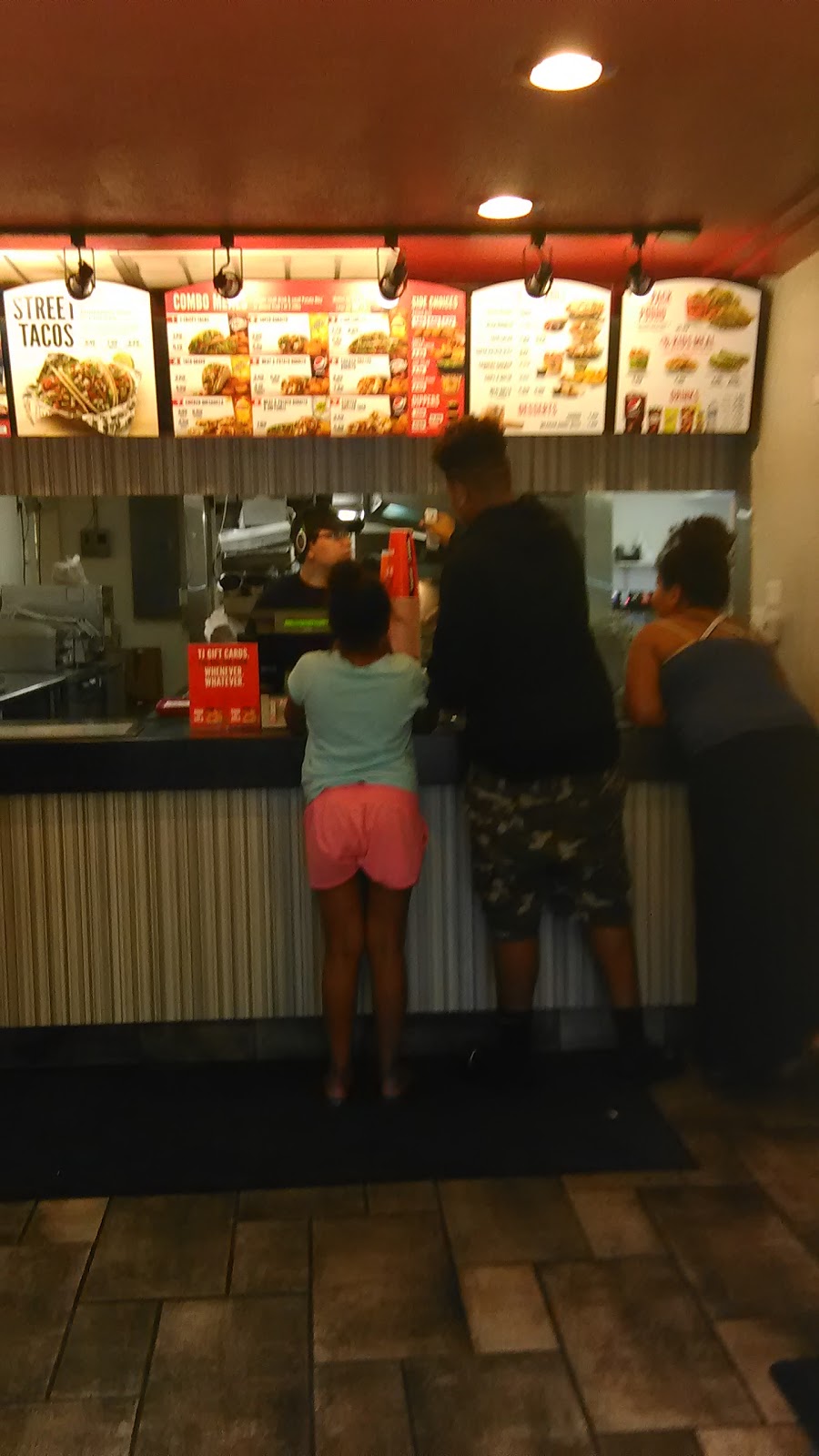 Taco Johns | restaurant | 1420 W 41st St, Sioux Falls, SD 57105, USA | 6053392730 OR +1 605-339-2730