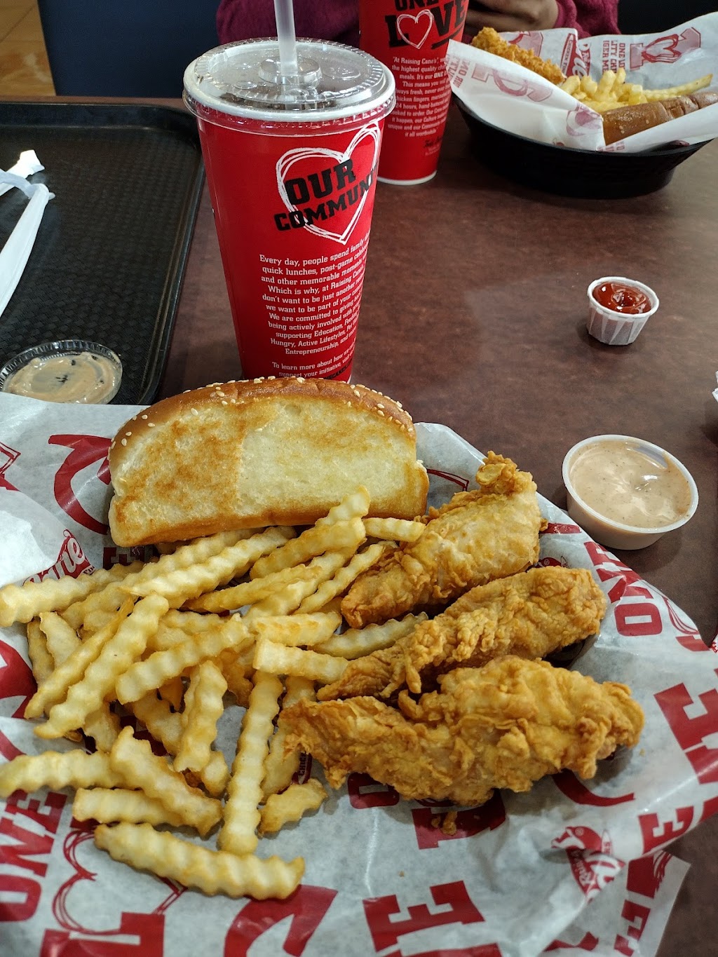 Raising Canes Chicken Fingers | restaurant | 2725 82nd St, Lubbock, TX 79423, USA | 8064450213 OR +1 806-445-0213