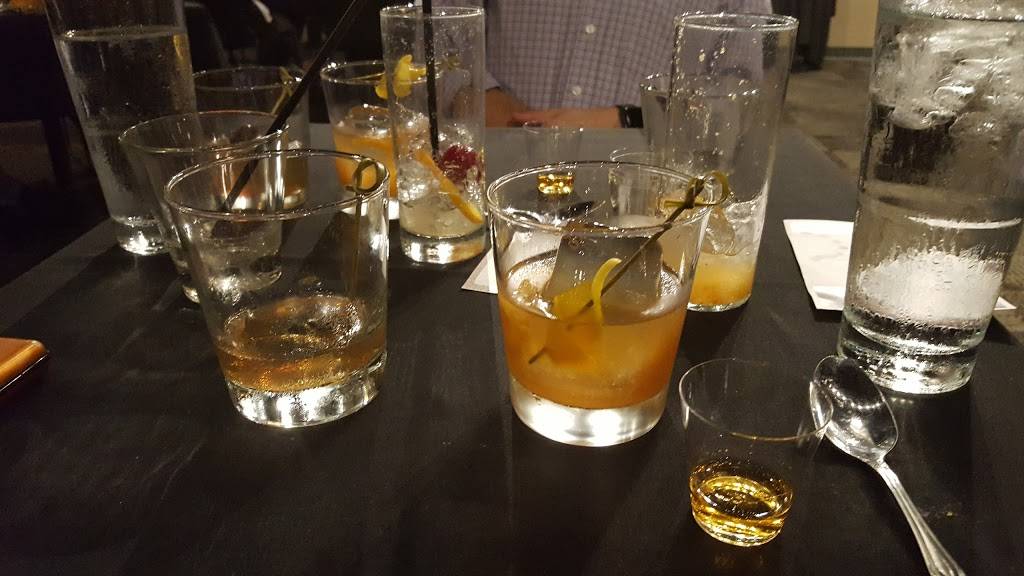 Venue Restaurant & Lounge | restaurant | 4111 Pioneer Woods Dr Ste 100, Lincoln, NE 68506, USA | 4024888368 OR +1 402-488-8368