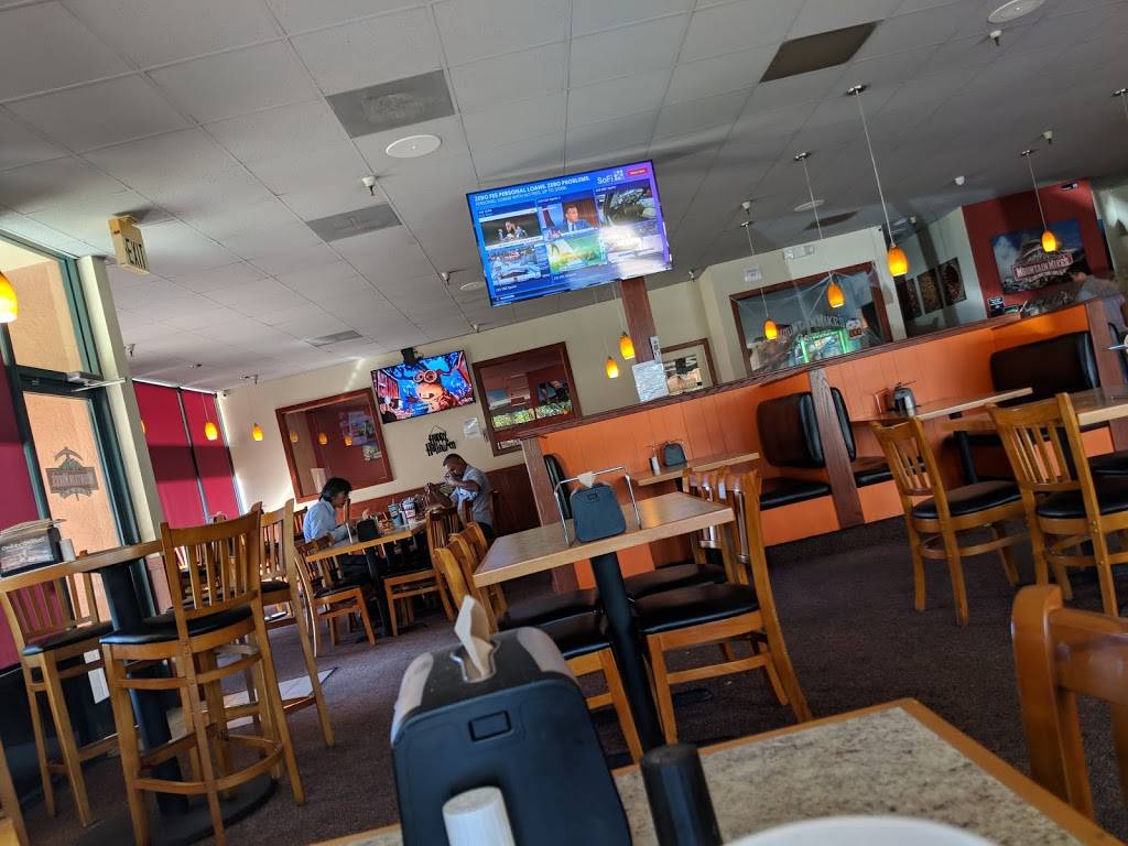 Mountain Mikes Pizza | meal delivery | 7465 Rush River Dr, Sacramento, CA 95831, USA | 9169705360 OR +1 916-970-5360