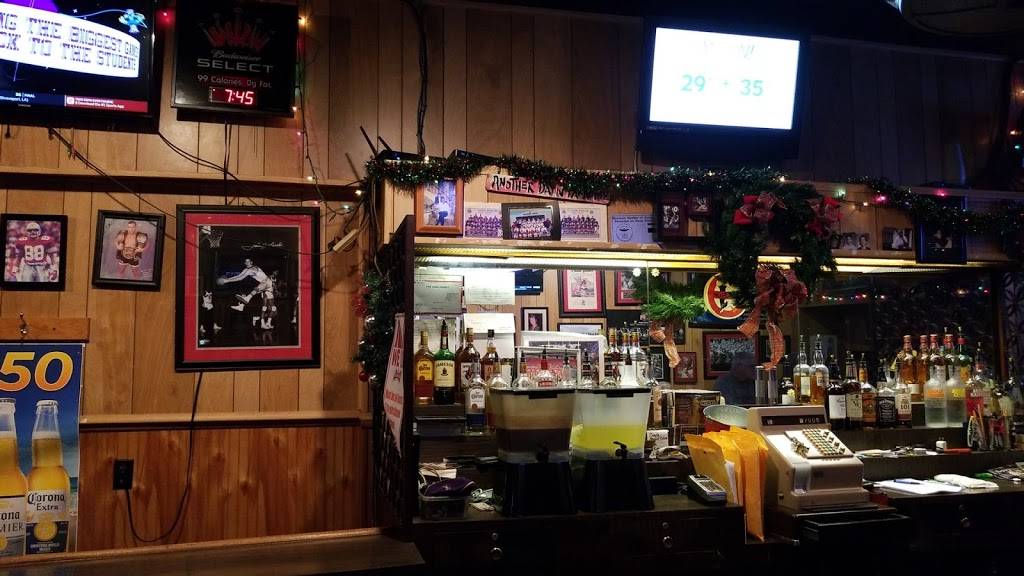 Emelios Restaurant | restaurant | 574 Georgesville Rd, Columbus, OH 43228, USA | 6142797900 OR +1 614-279-7900