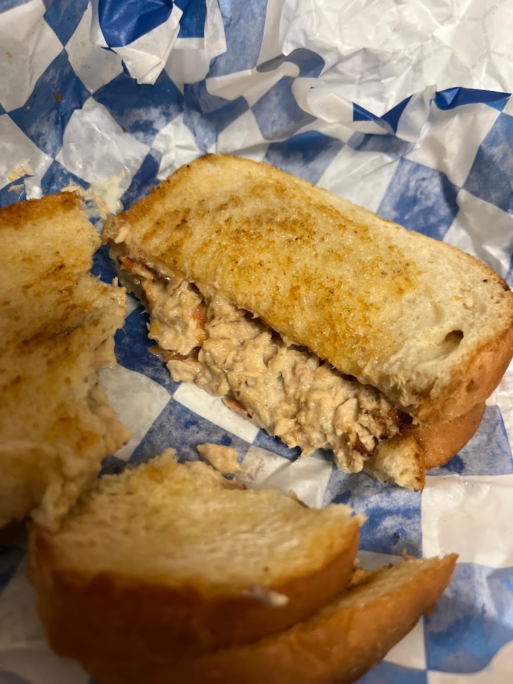 Burger Point | restaurant | 10501 Hole Ave, Riverside, CA 92505, USA | 9513761216 OR +1 951-376-1216