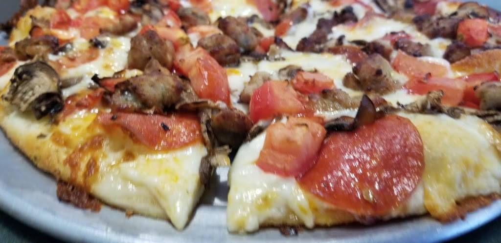 Round Table Pizza | meal delivery | 10101 Valley View St, Cypress, CA 90630, USA | 7149952422 OR +1 714-995-2422