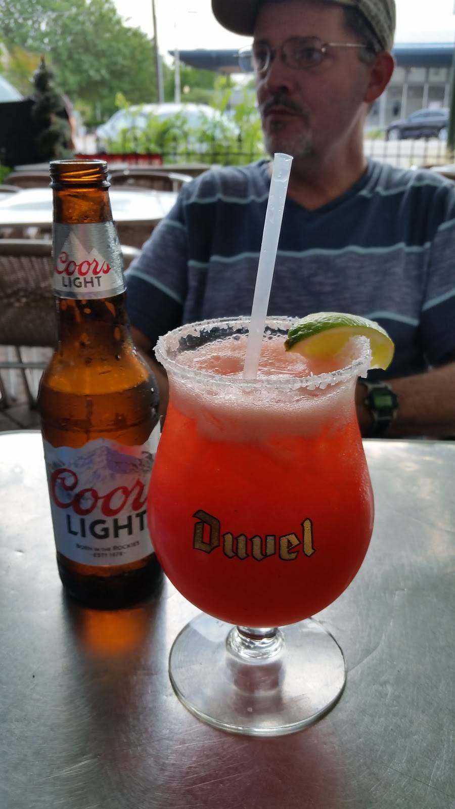 Silver Creek Beer Garden & Grille | restaurant | 310 E Main St, Fredericksburg, TX 78624, USA | 8309904949 OR +1 830-990-4949