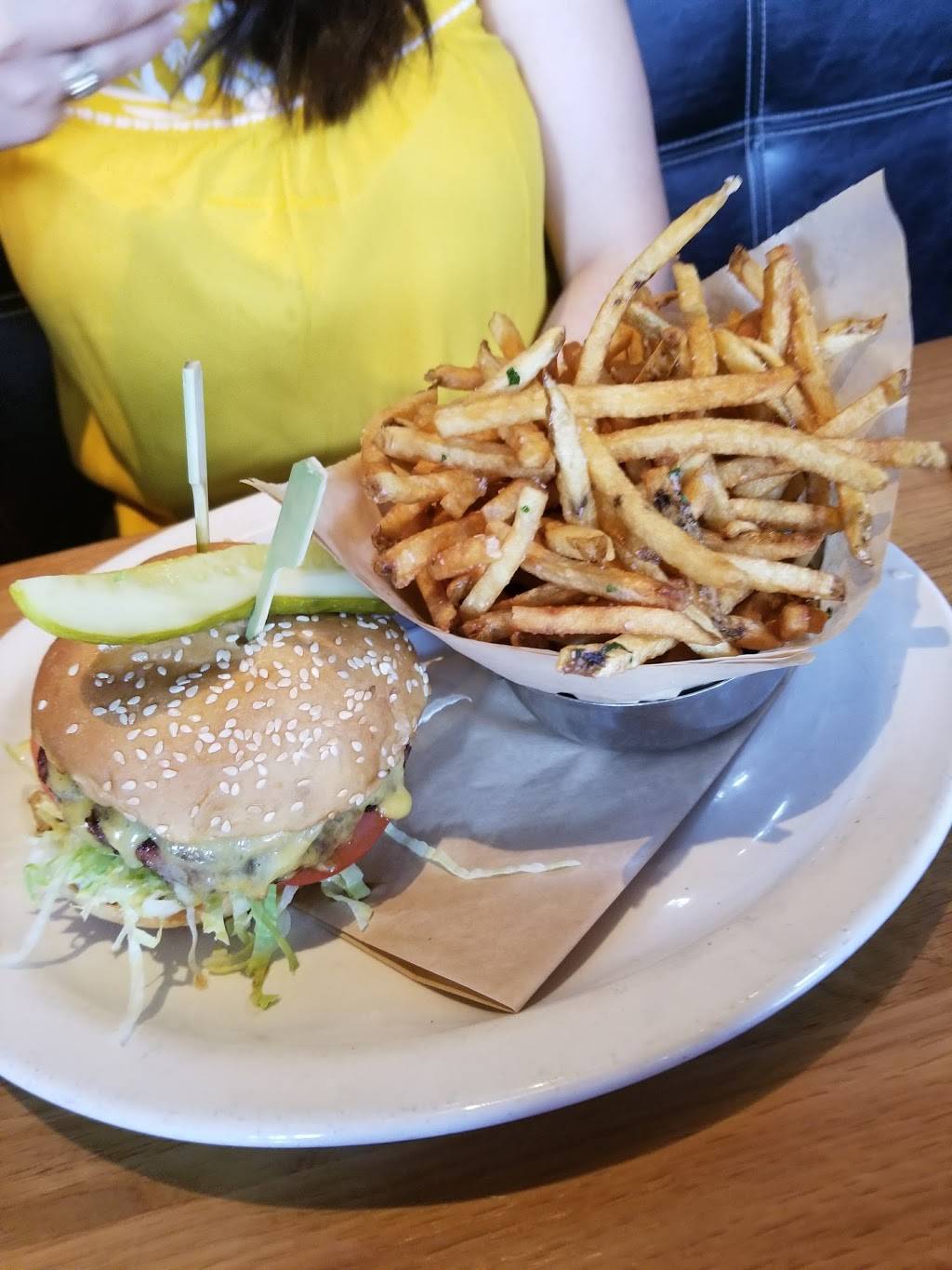 Neighborhood Services | restaurant | 5100 Belt Line Rd Suite 795, Dallas, TX 75254, USA | 9727899639 OR +1 972-789-9639