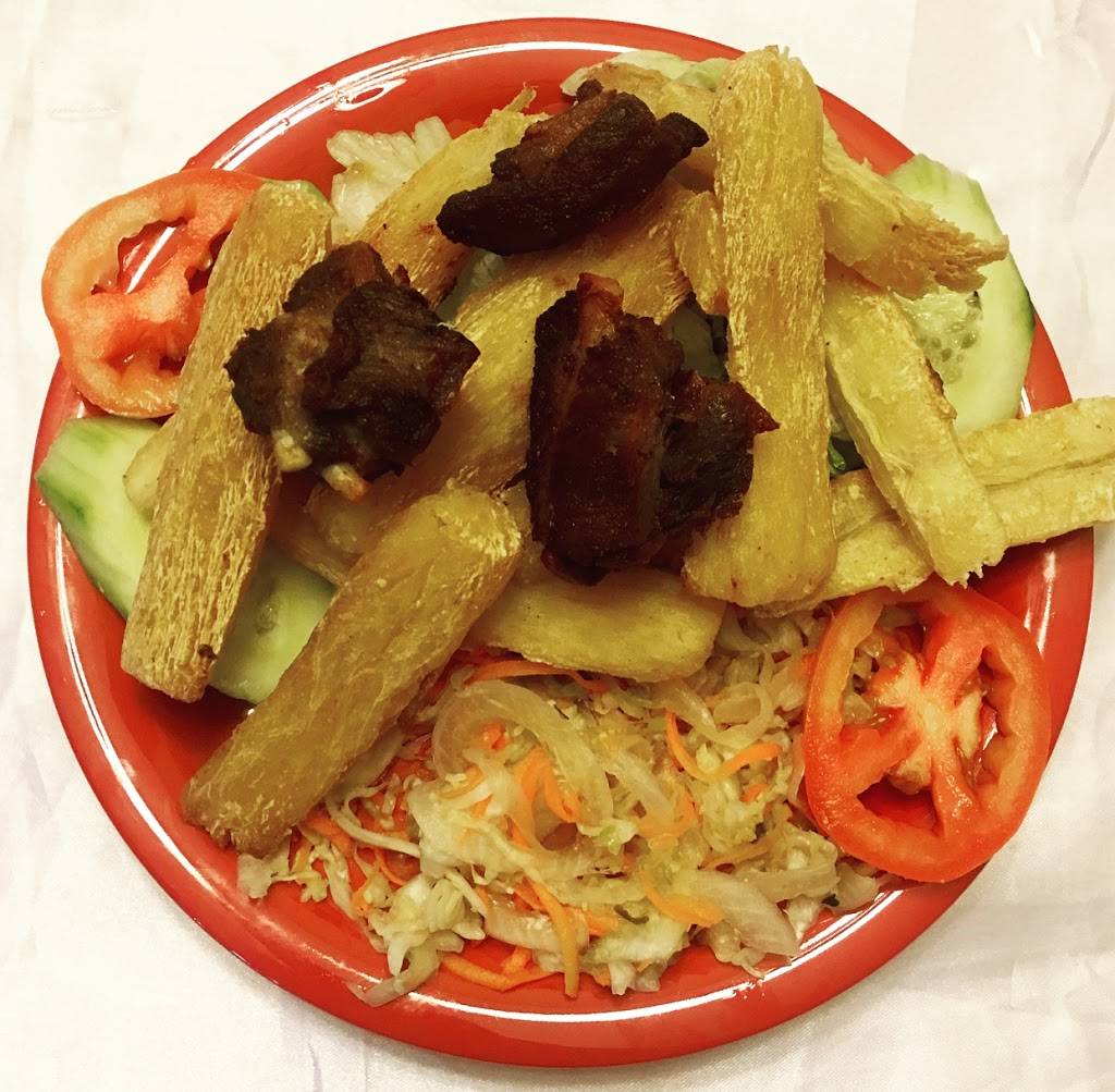 Reinas De Las Pupusas Restaurant | restaurant | 2308 W Northern Ave, Phoenix, AZ 85021, USA | 6026124347 OR +1 602-612-4347