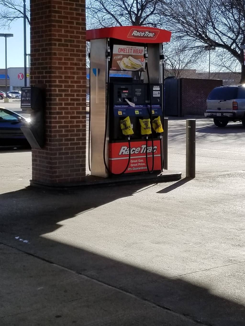 RaceTrac | cafe | 4968, 2434 W Buckingham Rd, Garland, TX 75042, USA | 9722727779 OR +1 972-272-7779