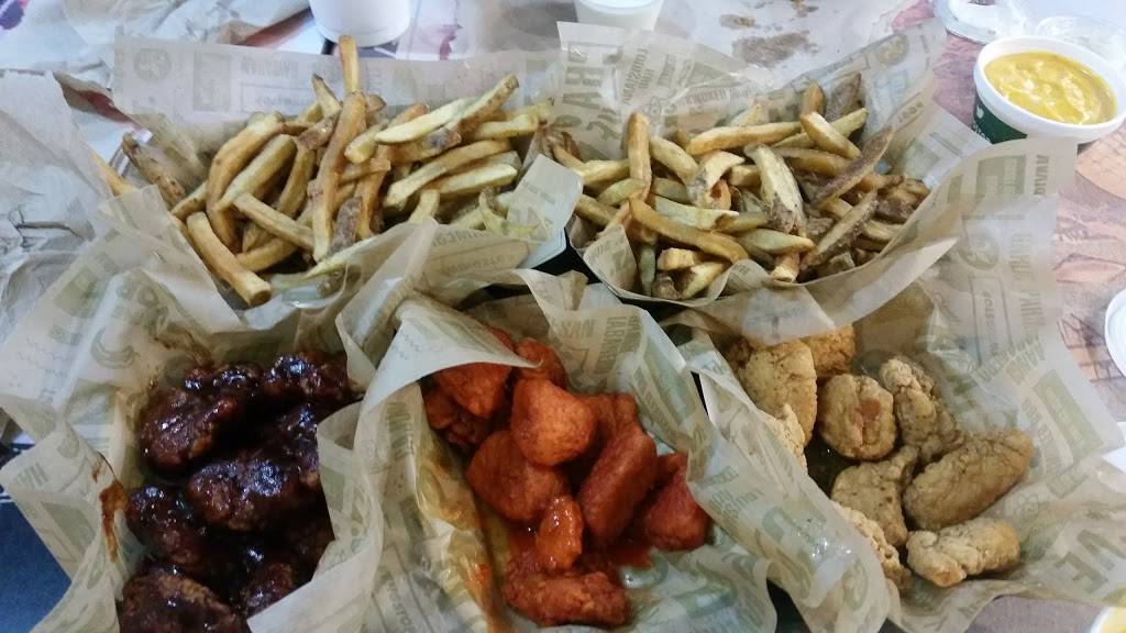 Wingstop | restaurant | 2831 95th St, Evergreen Park, IL 60805, USA | 7084259464 OR +1 708-425-9464