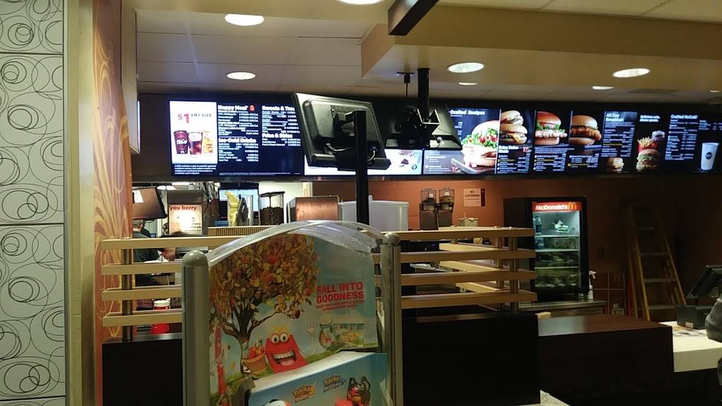 McDonalds | cafe | 609 S Davis St, Nashville, GA 31639, USA | 2296865353 OR +1 229-686-5353