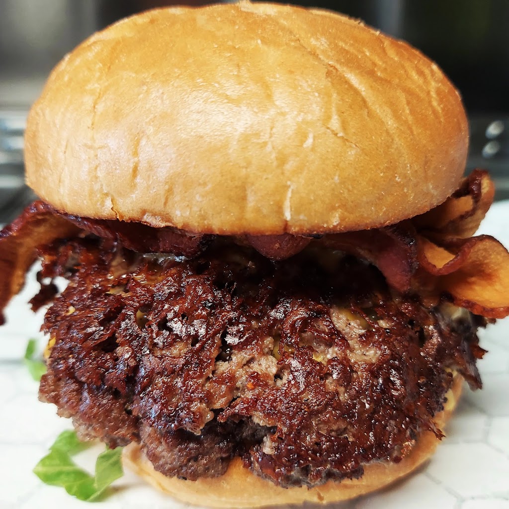 Bite Me Burgers | restaurant | 8220 NE Davis St, Portland, OR 97220, USA | 5037345534 OR +1 503-734-5534