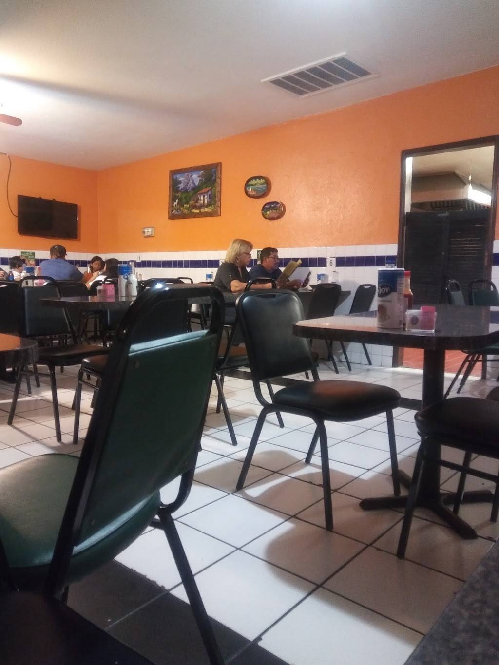 Cenaduria La Gorda | restaurant | 10654 Cedar Ave, Bloomington, CA 92316, USA | 9098771490 OR +1 909-877-1490