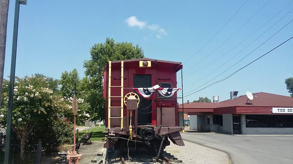 Depot Bar-B-Q | restaurant | 111 S Lincoln St, East Prairie, MO 63845, USA | 5736493656 OR +1 573-649-3656