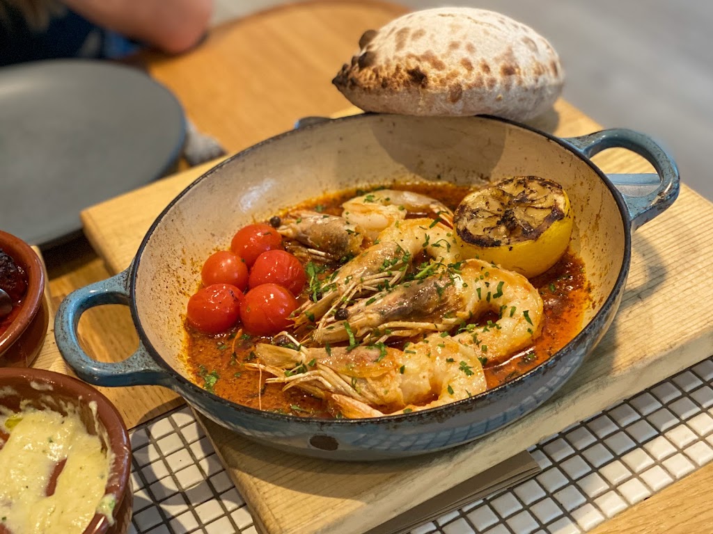 avec River North | restaurant | 141 W Erie St, Chicago, IL 60654, USA | 3127361778 OR +1 312-736-1778