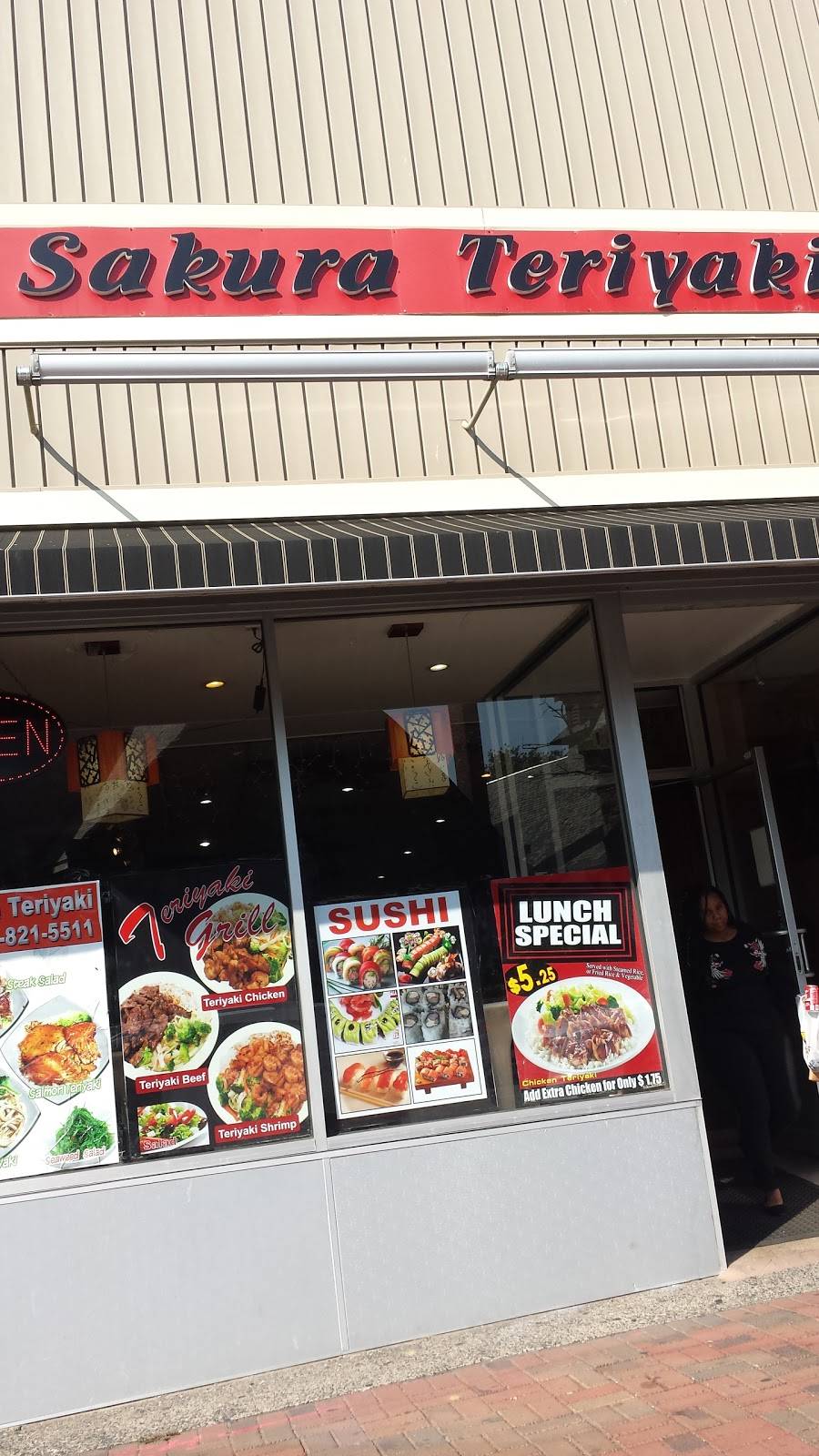 Sakura Teriyaki | restaurant | 127 S Orange Ave, South Orange, NJ 07079, USA | 9738215511 OR +1 973-821-5511