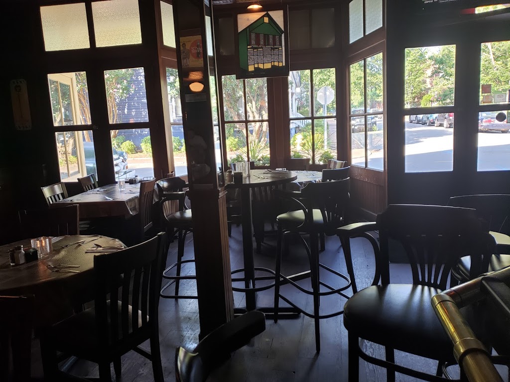 Alexander Michaels | restaurant | 401 W 9th St, Charlotte, NC 28202, USA | 7043326789 OR +1 704-332-6789