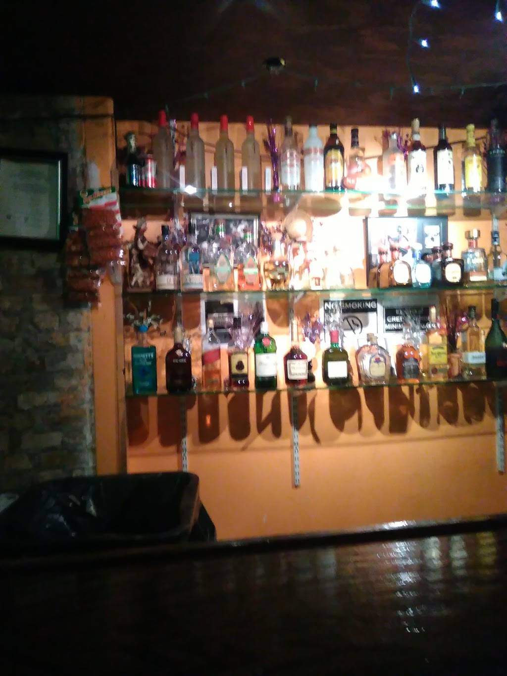 El Chile Restaurant and Pancake House | meal takeaway | 3040 W Montrose Ave, Chicago, IL 60618, USA | 7732937882 OR +1 773-293-7882