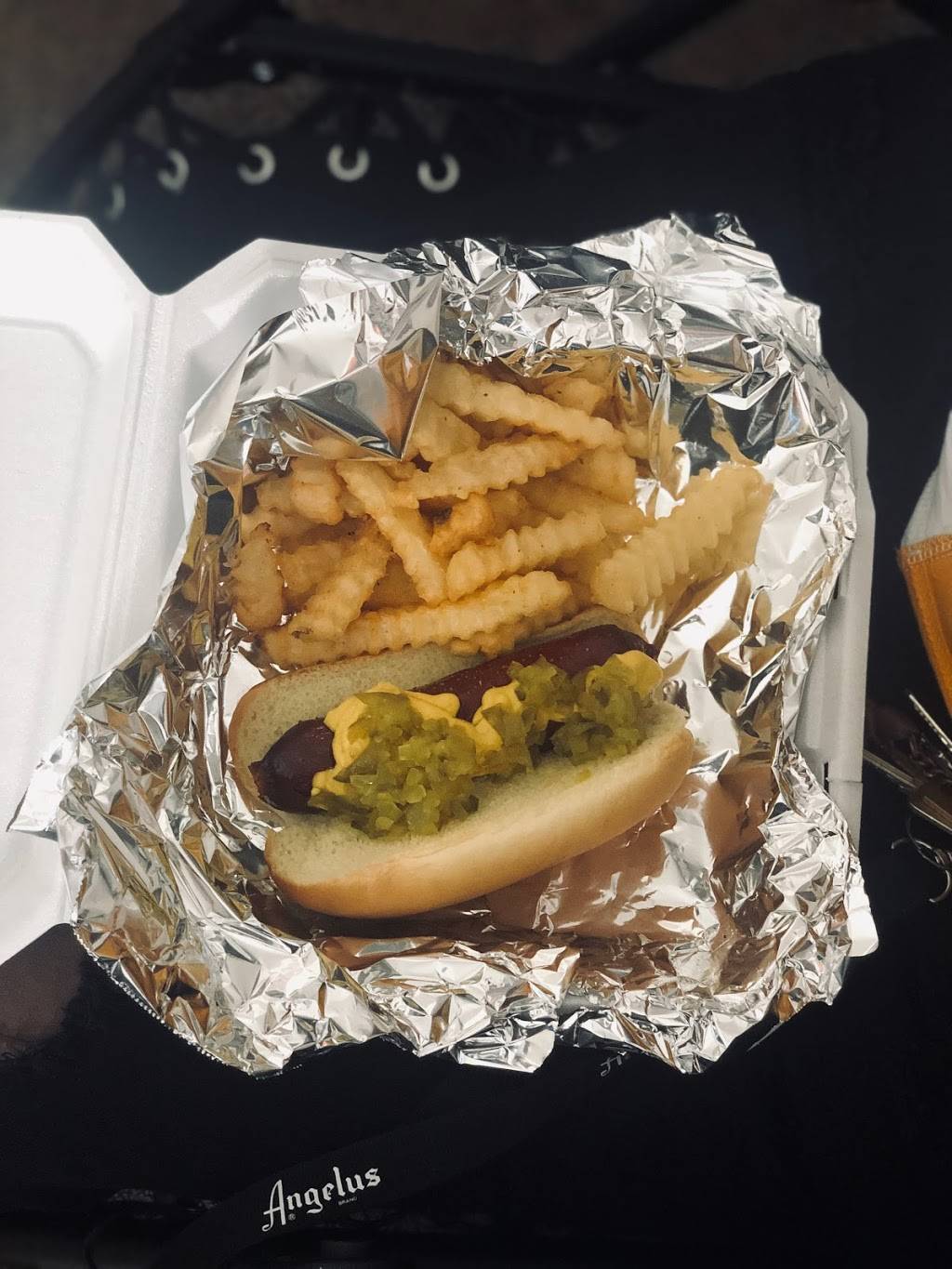 Classic Chicken Snacks | restaurant | 17234 S John Deere Rd, Dubuque, IA 52001, USA | 5632078881 OR +1 563-207-8881