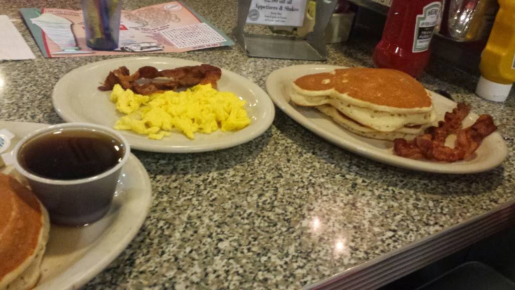 5 & Diner | restaurant | 7541 W Bell Rd, Peoria, AZ 85382, USA | 6239793073 OR +1 623-979-3073