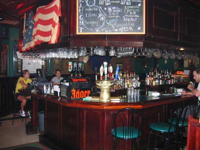 Kellys Tavern - Strawbridge | restaurant | 2131 General Booth Blvd, Virginia Beach, VA 23454, USA | 7574308999 OR +1 757-430-8999