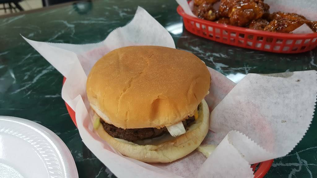 A1 Burger House | restaurant | 3701 Esters Rd #108, Irving, TX 75038, USA | 9722521040 OR +1 972-252-1040